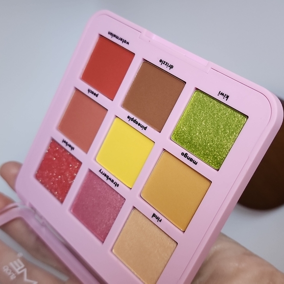 The Creme Shop Fruit Smoothie Eyeshadow Palette - Picture 9 of 12